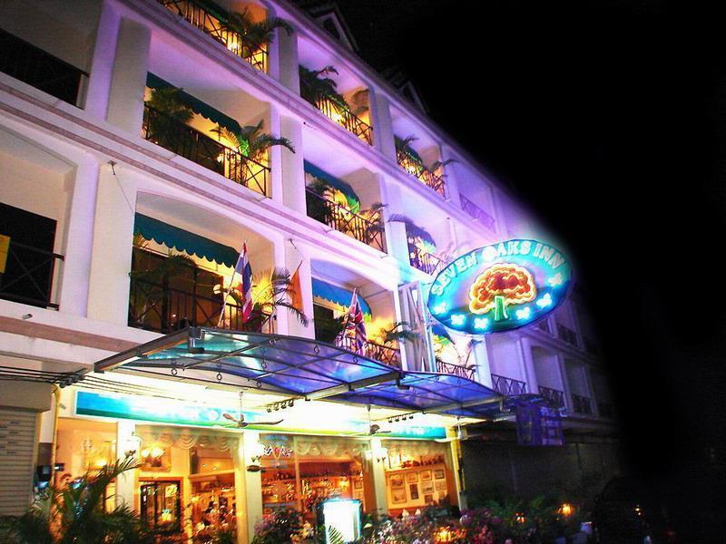 Seven Oaks Inn 좀티엔 비치 외부 사진